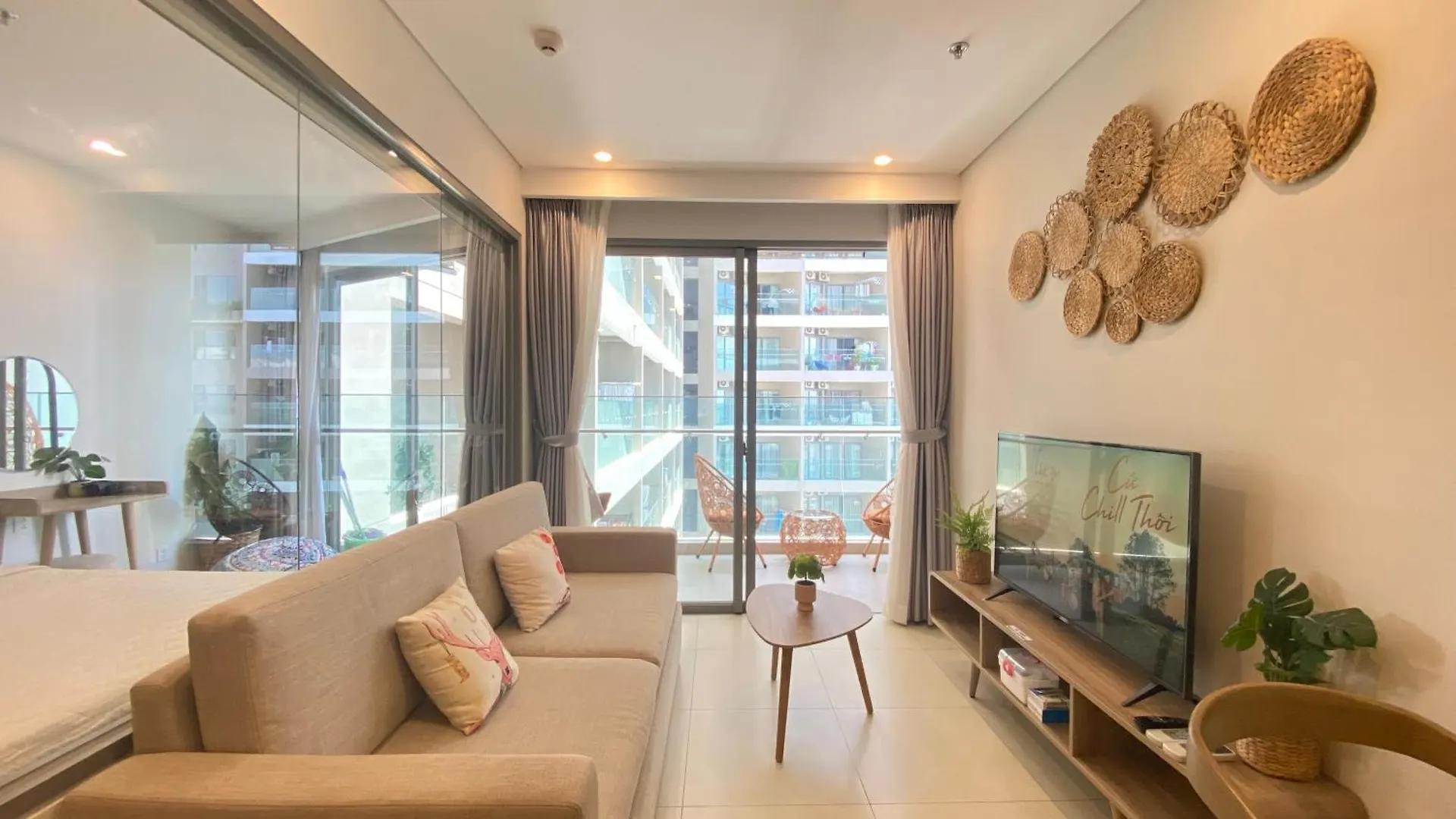 Can Ho Ban Cong Huong Bien The Song Vung Tau - Free Ho Boi Vo Cuc, Sauna, Bbq, Karaoke!! Apartment Vietnam