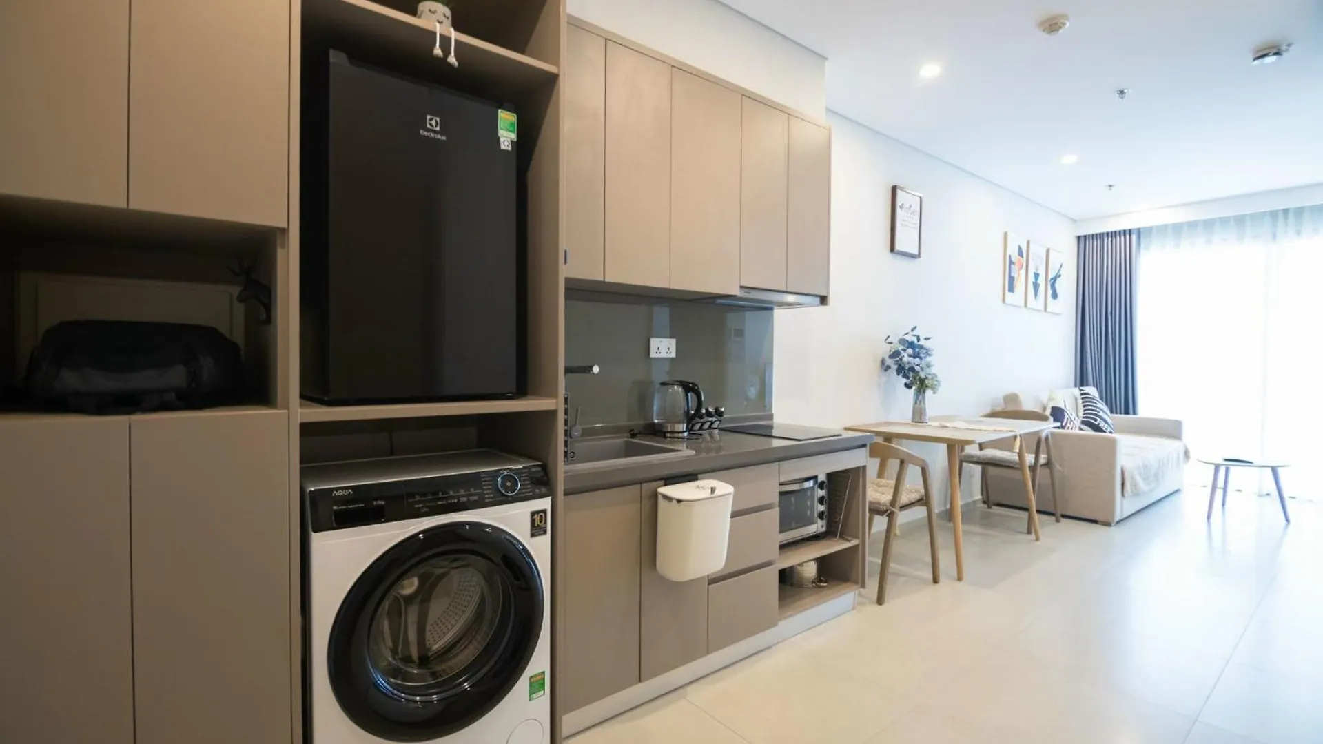 Apartment Ferienwohnung Can Ho Ban Cong Huong Bien The Song Vung Tau - Free Ho Boi Vo Cuc, Sauna, Bbq, Karaoke!!